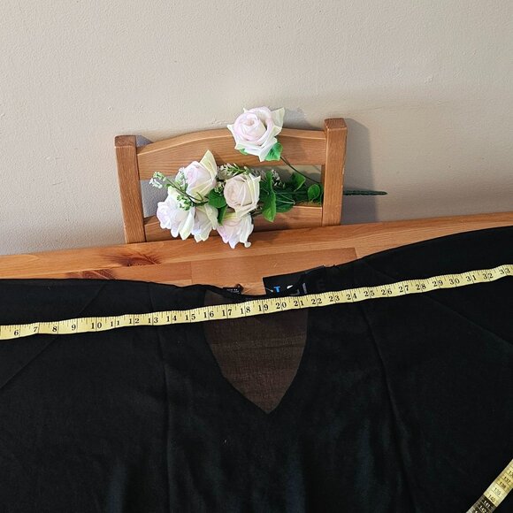 Vintage Embroidered Triangle Shawl -Black Size OS - Picture 4 of 8